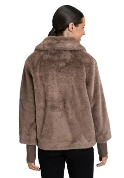 Jacke PlUEsch><noscript><img width=