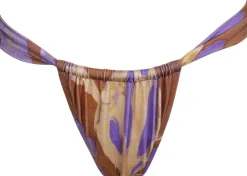 Dame Sarda Johanson specielle bikinitrusser