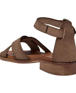 Kendra Suede>Pavement Online