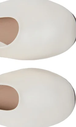 Leather ballet flats><noscript><img width=