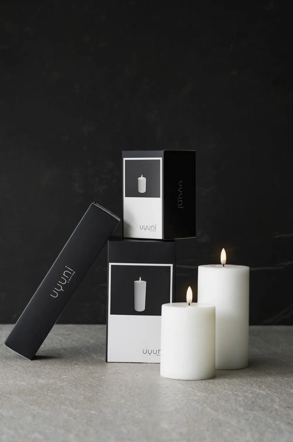 Uyuni LED Pillar Candle - Nordic White - 7,8 x 10 cm