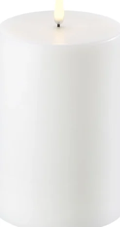 Uyuni LED Pillar Candle - Nordic White - 10,1 x 15 cm Clearance