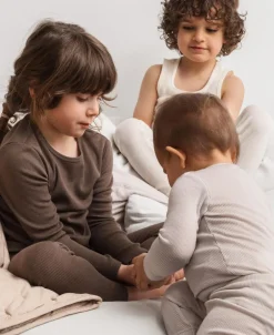 Leg><noscript><img width=