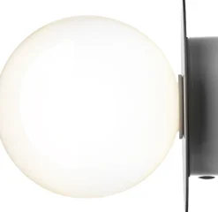 Nuura Liila 1 Medium IP44, light silver / opal