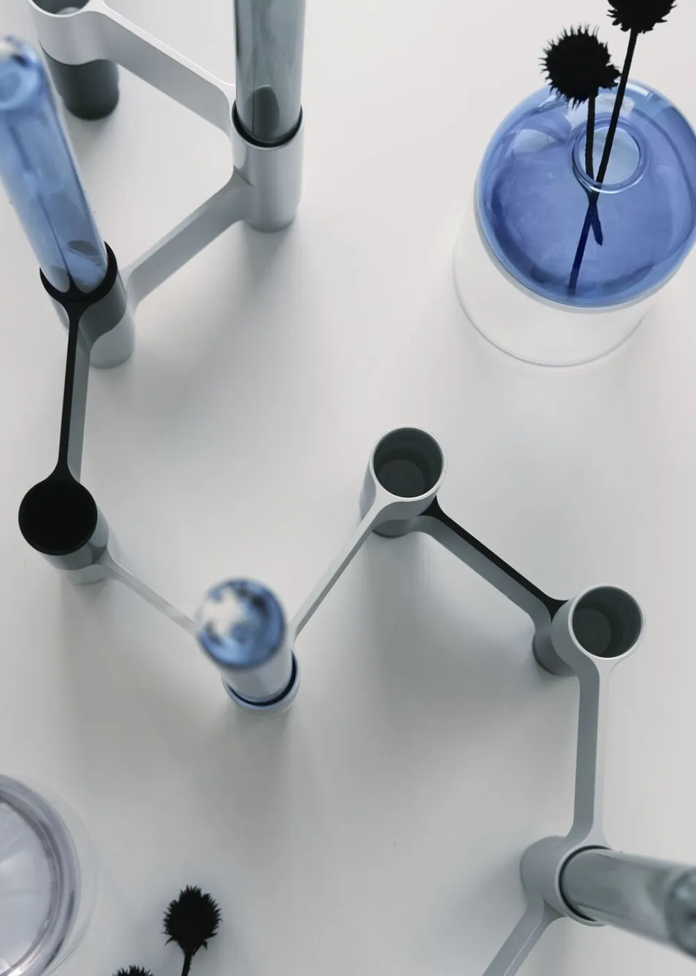 LINK, CANDLE HOLDER, POLISHED ALUMINIUM, 11060P>Studio About Hot