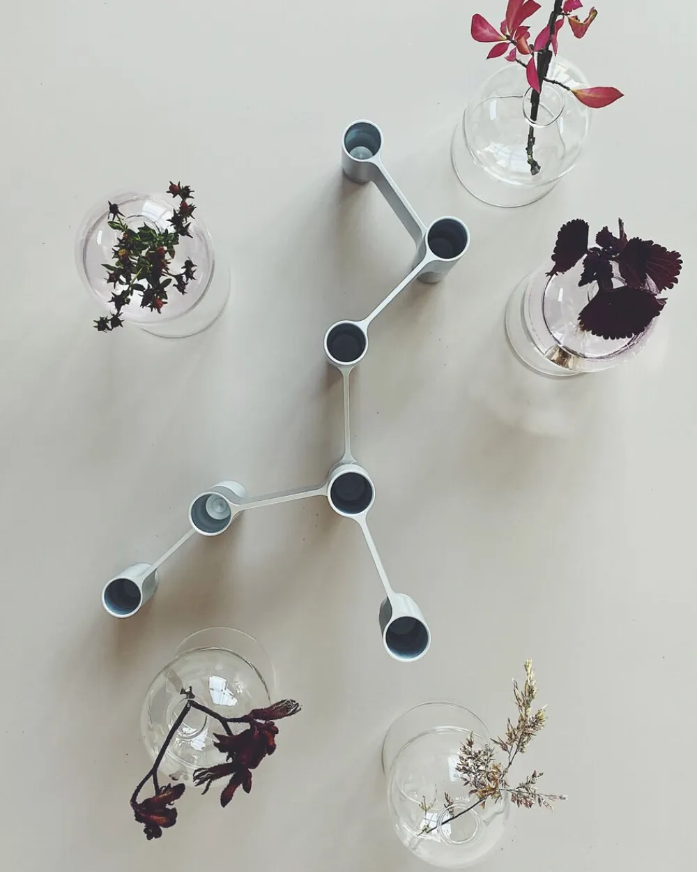 LINK, CANDLE HOLDER, POLISHED ALUMINIUM, 11060P>Studio About Hot