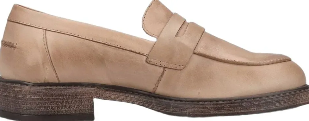 LORETTA>Shoedesign Copenhagen New