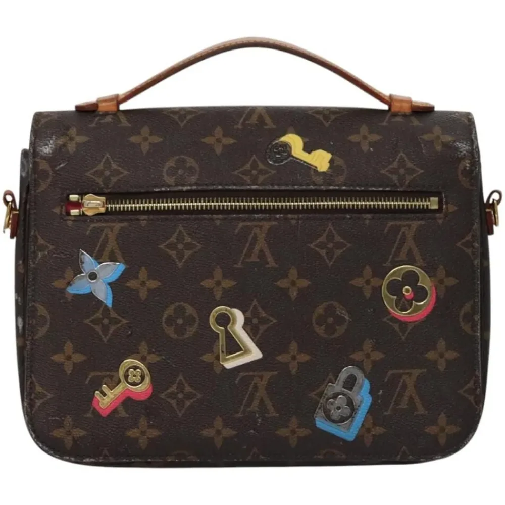 Louis Vuitton Pochette Métis>Louis Vuitton Vintage Clearance