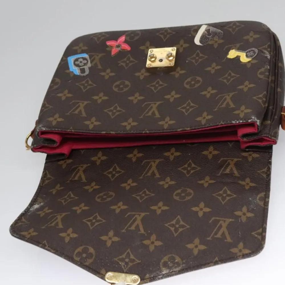 Louis Vuitton Pochette Métis>Louis Vuitton Vintage Clearance