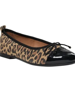 Pavement Lucy Leo/patent toe cap Discount