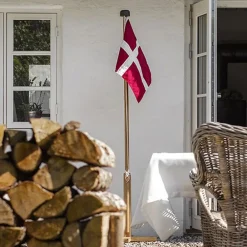 Langkilde & Søn Luksus Egetræs Flagstang med Dannebrog Online
