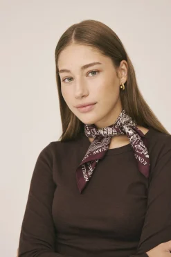 Dame Magasin du Nord Collection Magasin Iconic Scarf 53x53cm - 100% Silke