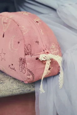 Dame Maanesten Makeup Bag Medium Pink Theatre Magic