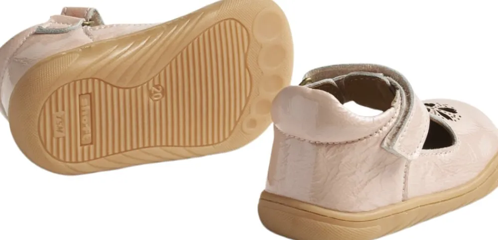 Mary Jane Sinne>Wheat Outlet