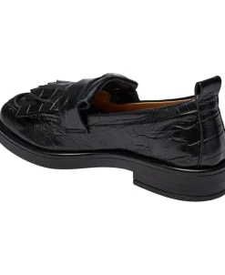 Dame Pavement Matilda Croco