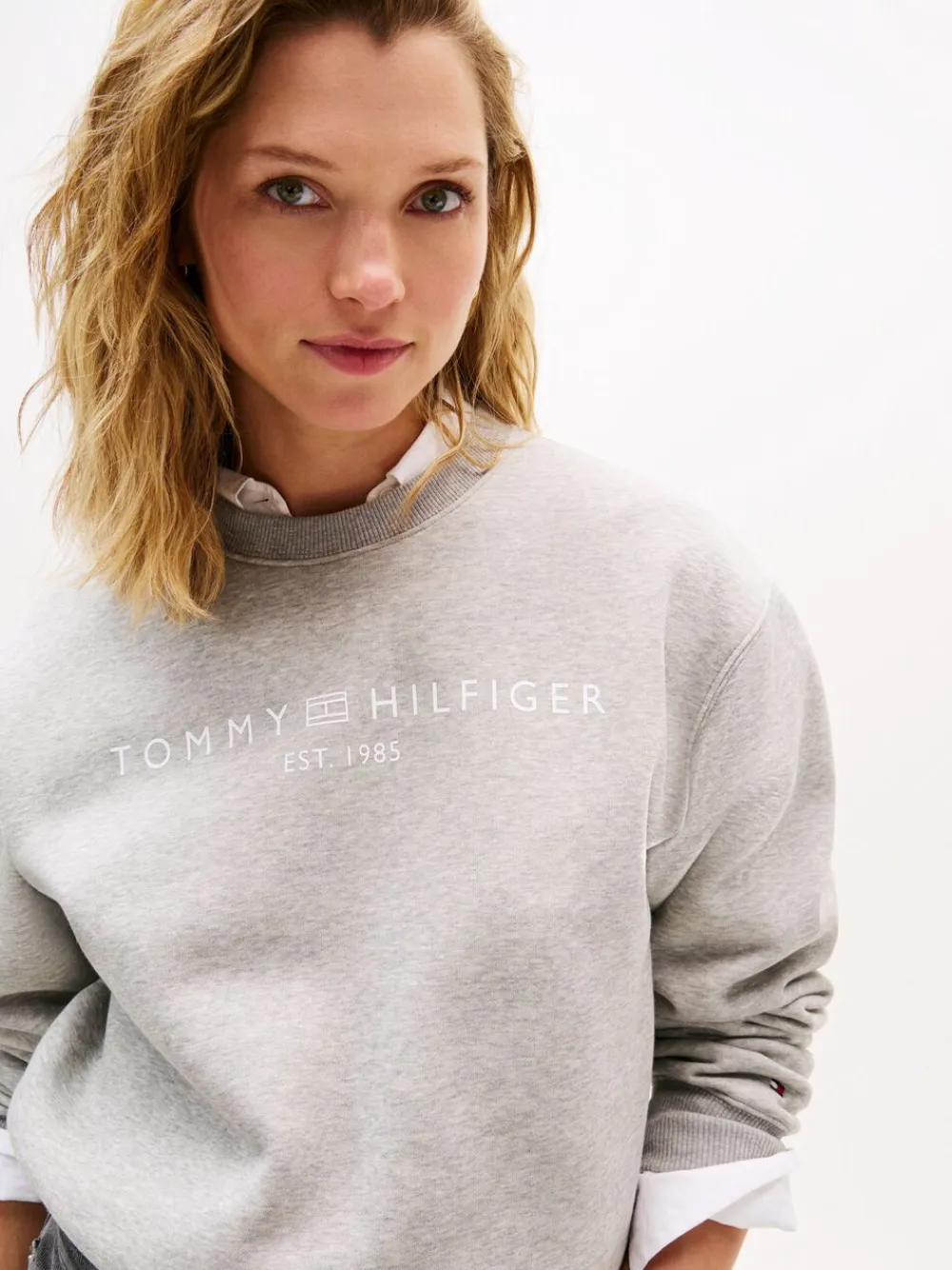 Dame Tommy Hilfiger MDRN REG CORP LOGO C-NK SWTSHRT