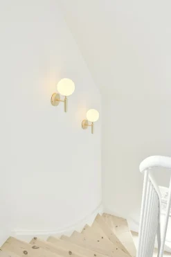 Nuura Miira Wall, brass / opal