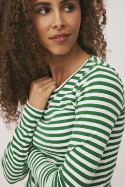 Milla 1G><noscript><img width=