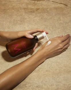 Moroccanoil Body Lotion Dahlia Rouge 360 ml Clearance