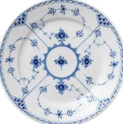 Royal Copenhagen Musselmalet Halvblonde 22 cm. tallerken