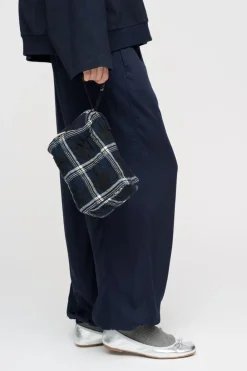 my pouch check>moshi moshi mind Clearance