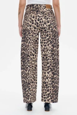 Dame Baum und Pferdgarten NARA