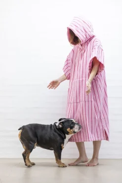 Dame Bongusta Naram Poncho - baby pink & ski patrol