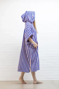 Naram Poncho - dazzling blue & rose><noscript><img width=