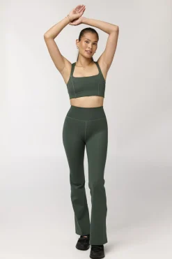 Girlfriend Collective Natalie Seamed Bra Jungle Best