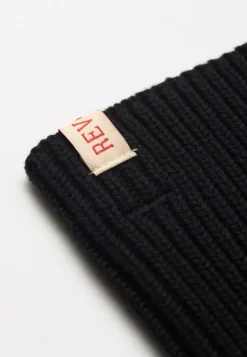 RVLT / Revolution Neck Warmer