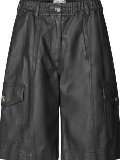 NEETO><noscript><img width=