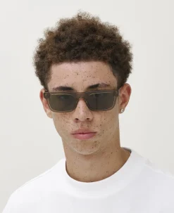 MessyWeekend NEW DYLAN