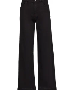 NICETTE>Baum und Pferdgarten