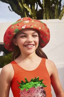 Nika><noscript><img width=