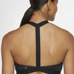 Swoosh Icon Clash><noscript><img width=