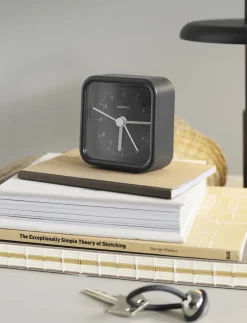 Stelton Okiru vækkeur black