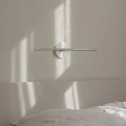 Omni wall lamp><noscript><img width=