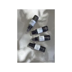 Less Is More Organic Thyme Lacque