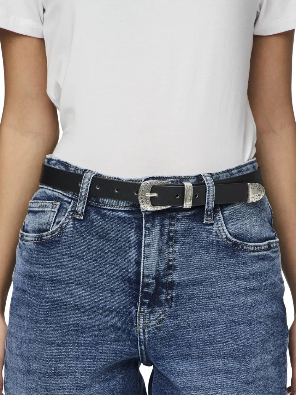 PCJIONA WESTERN JEANS BELT BUNDLE P>Pieces Hot