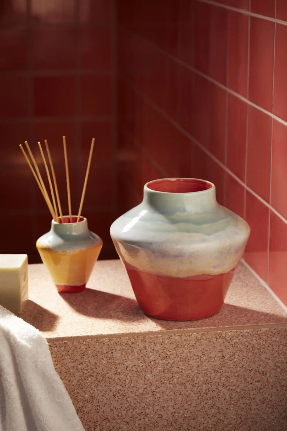 Poppery Vase H12 cm pink/mint/gul>Kähler New