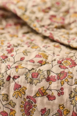 Ib Laursen Quilt brun m/røde, orange og grå blomsterranker Best