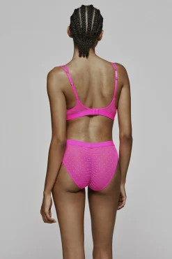 Sarda Rincon rio-trusser Inl