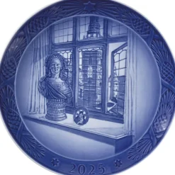 Royal Copenhagen Årsplatte 2025, Dronning Juliane Marie, 18 cm