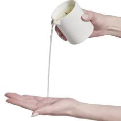 The Oh Collective Rub Me Tender - Relaxing Massage candle with Guasha stone 10