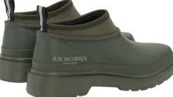 RUBAIR02>ILSE JACOBSEN Hot