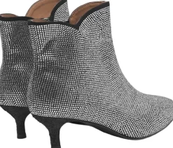 Saga Zip Crystal><noscript><img width=