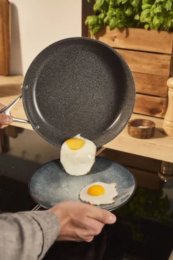 Ballarini Salina Ceramic Stegepande, 28 cm, Aluminium, Titanium forstæ