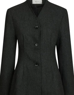 Senara Blazer><noscript><img width=