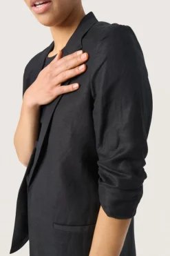 Shirley blazer><noscript><img width=