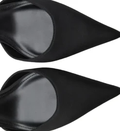 SHOES. -- DEREK><noscript><img width=